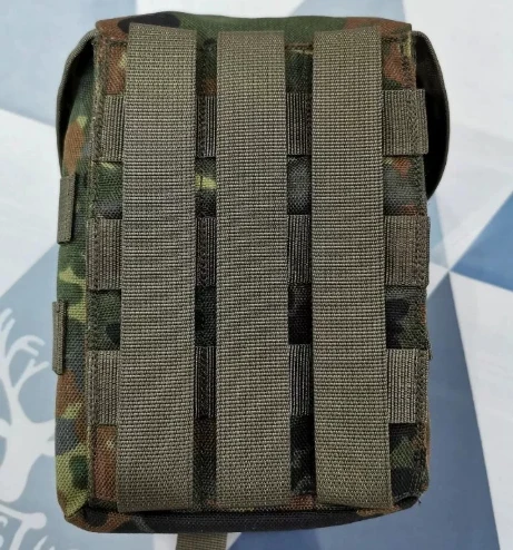 Detalle de compartimentos y correas