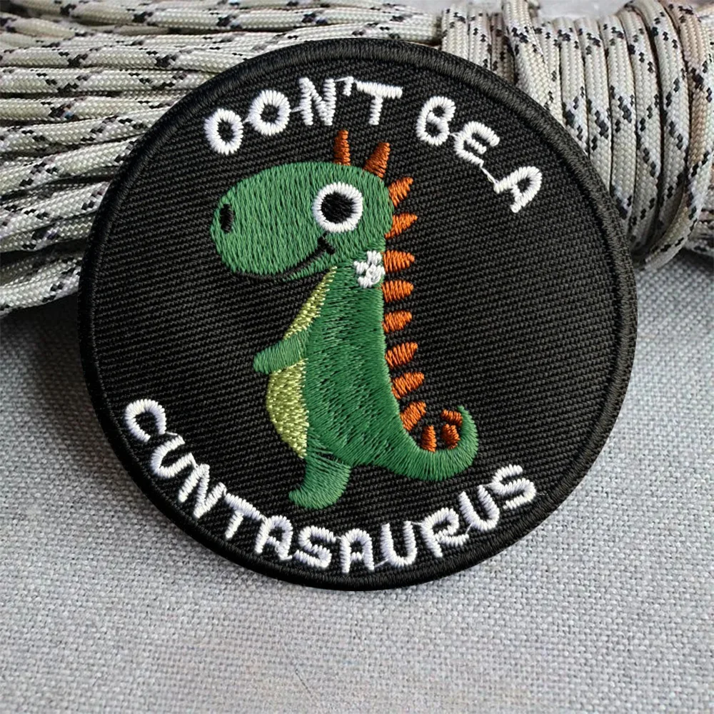 Parche táctico con motivo de animal en estilo insignia