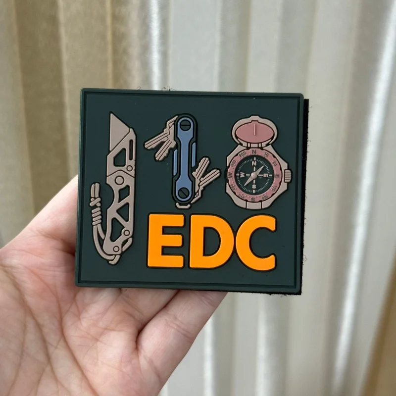 Parche táctico EDC de PVC con cierre de gancho y bucle - imagen 2