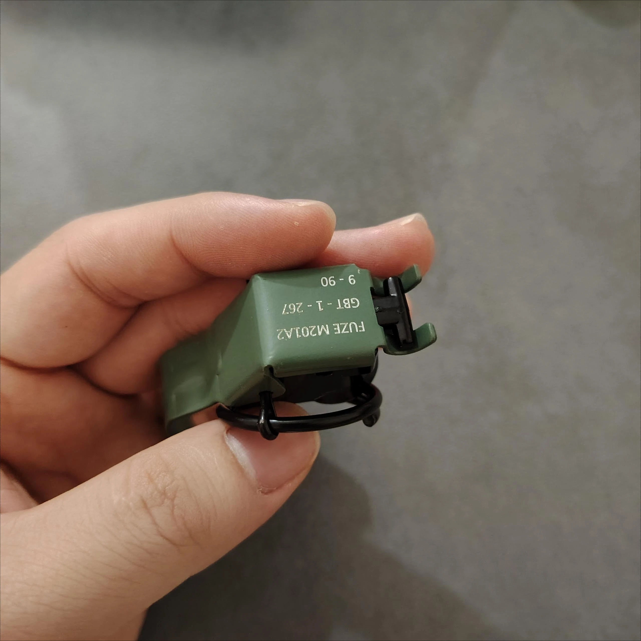Accesorio para maqueta militar: depósito con anilla de extracción - imagen 4