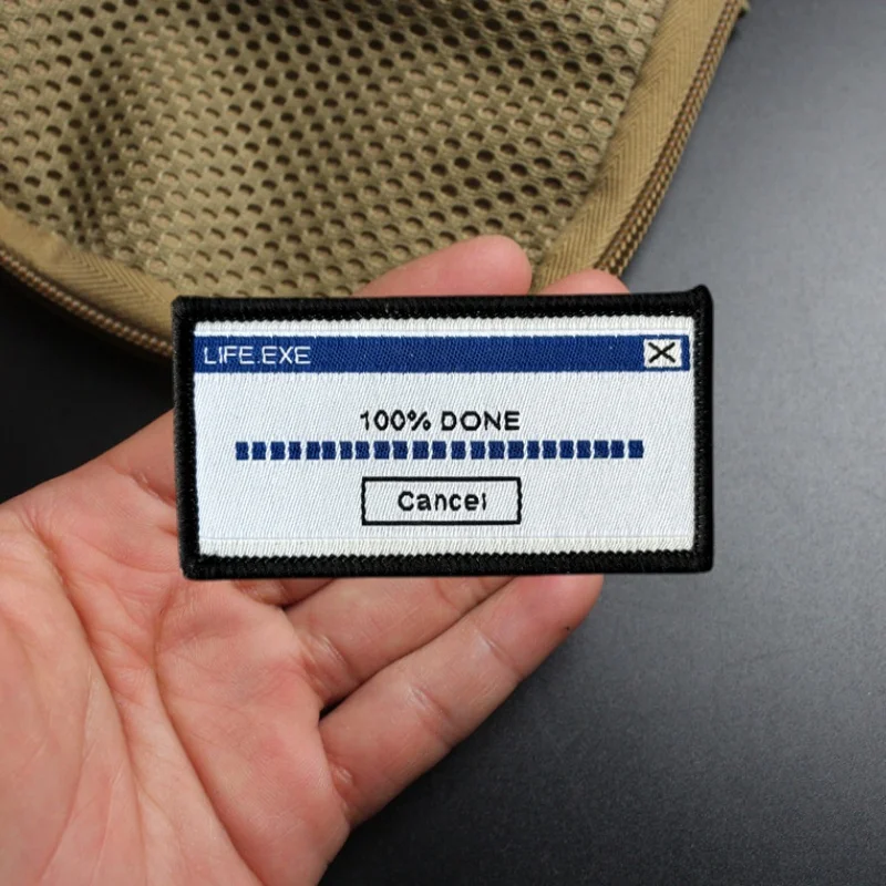 LIFE.EXE Parche táctico de tela con gancho y bucle para ropa y mochila - imagen 2