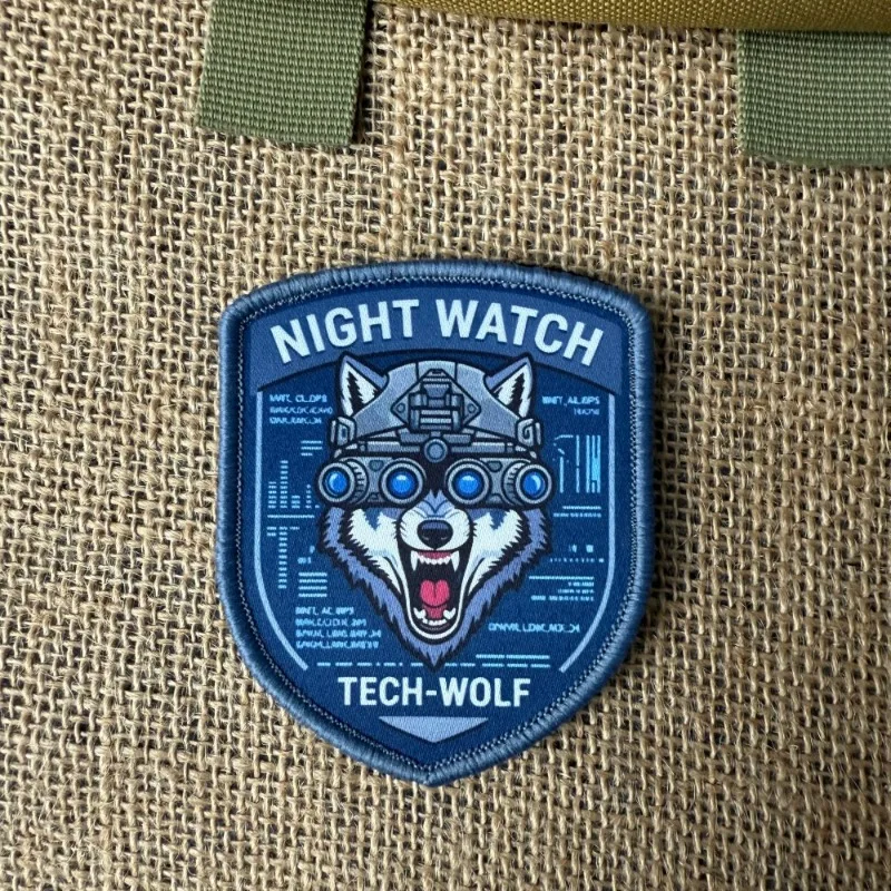 Parche táctico Night Watch Tech Wolf con visión nocturna - imagen 2