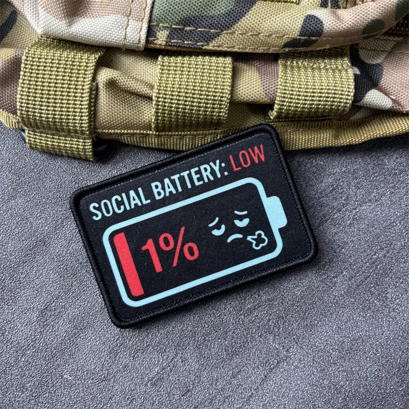 Parche táctico velcro Social Battery: Low – para mochila