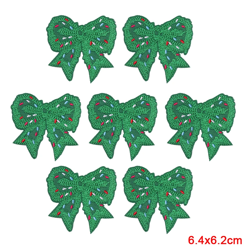 Parches bordados navideños para planchar: flores, lazos y cascanueces - imagen 2