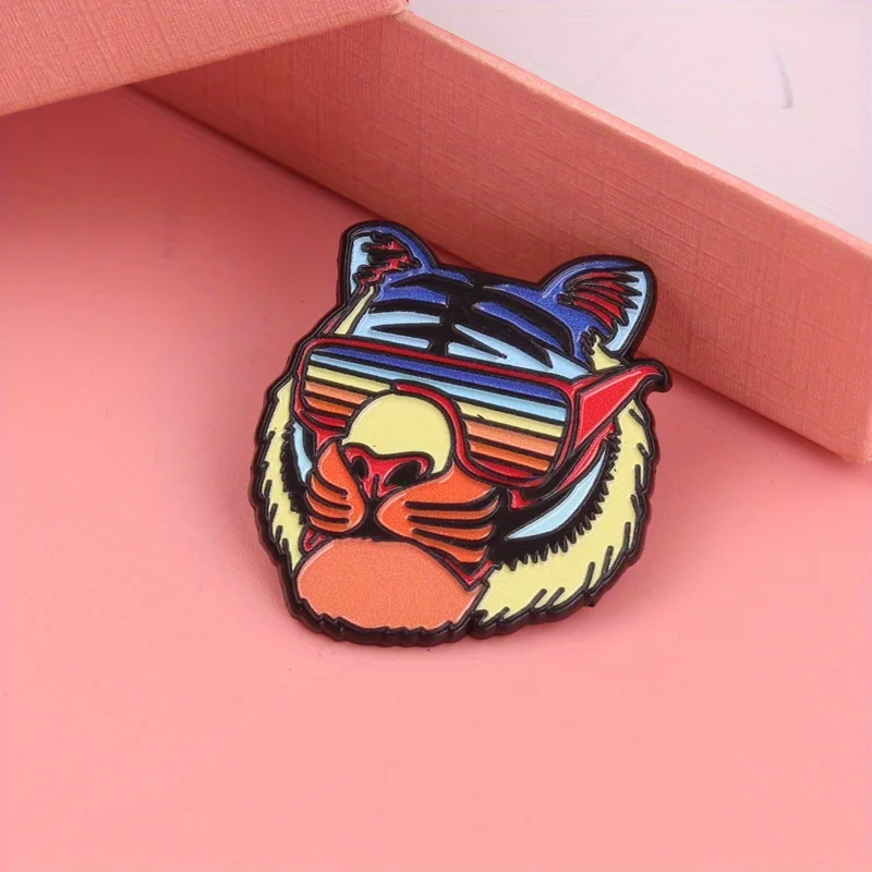 Retro Riot Tiger Pin visera táctica neón con ondas eléctricas - imagen 2