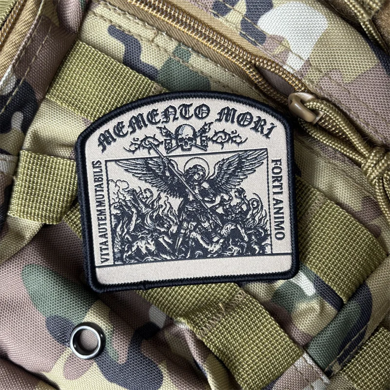 Parche táctico militar Arcángel Miguel – insignia moral con velcro - imagen 5