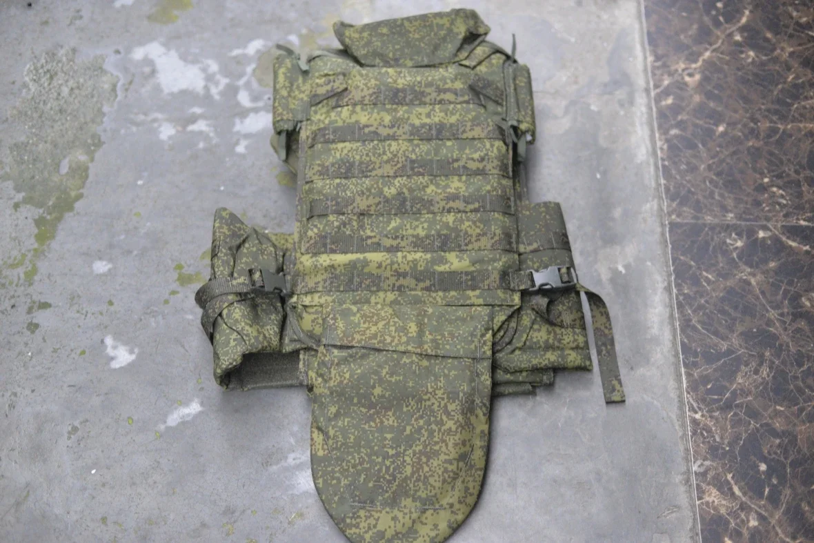Camiseta táctica camuflaje EMR para caza y paintball - imagen 2