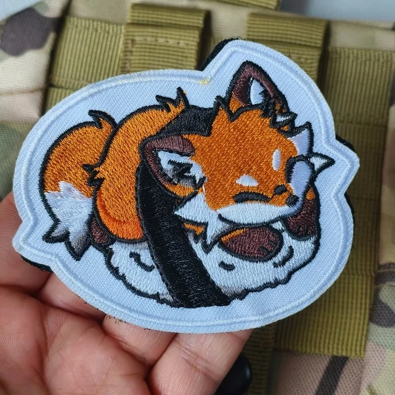 Parche táctico bordado zorro durmiente con velcro para chaleco - imagen 3