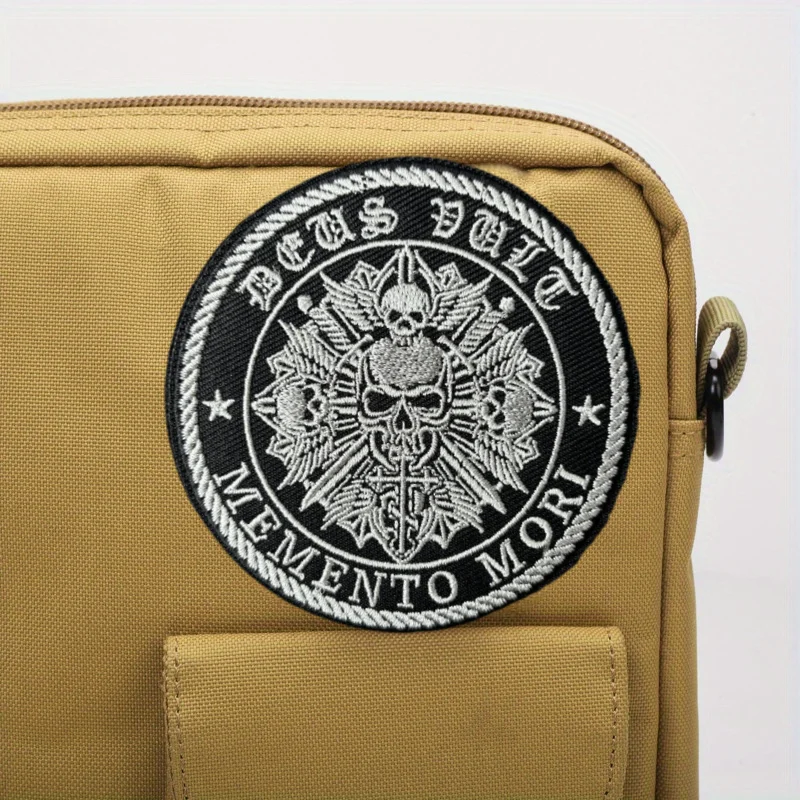Parche táctico bordado Memento Mori para velcro en chaleco - imagen 2