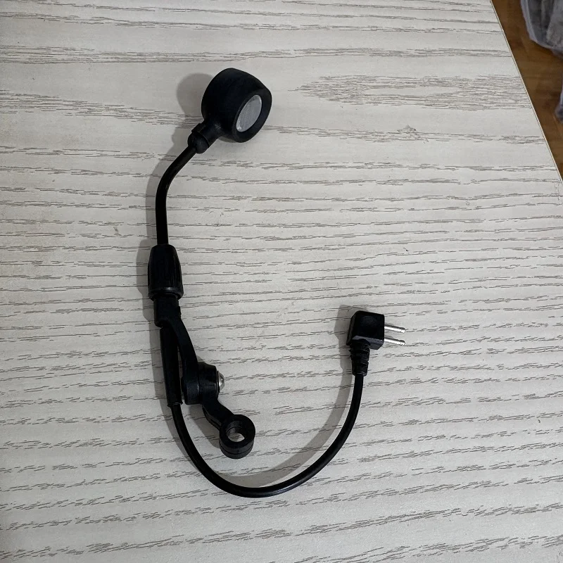Auriculares tácticos en uso