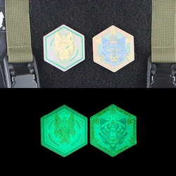 Parche táctico luminoso Tigre y Lobo – Hexagonal UV