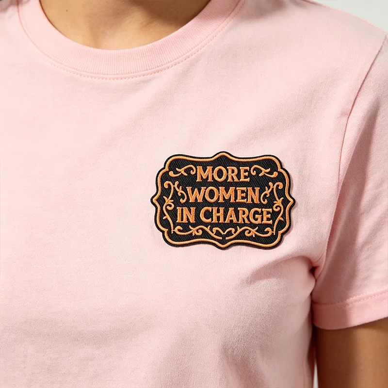 Parche bordado termoadhesivo Más mujeres en el poder, cose o plancha - imagen 5