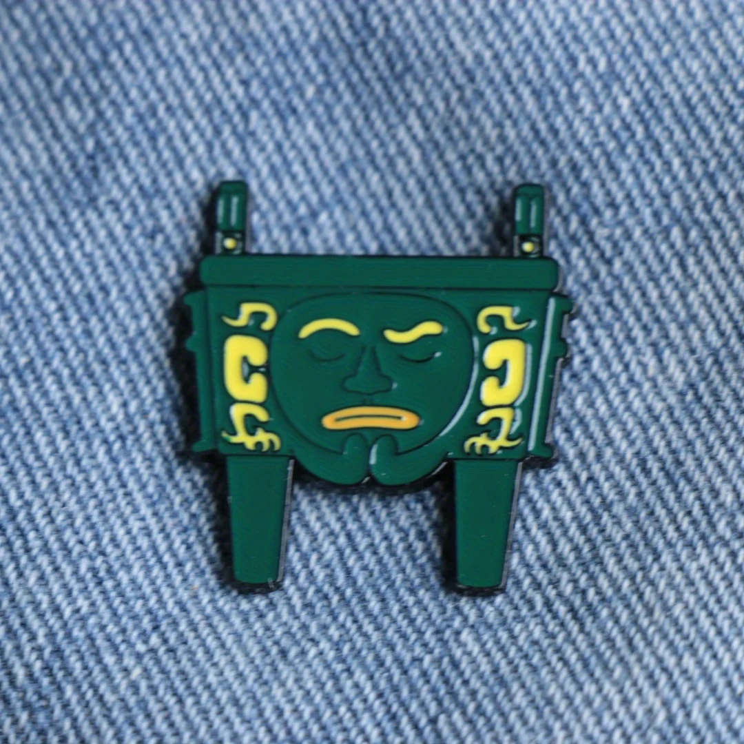 Sanxingdui broche metálico esmaltado para solapa y mochila
