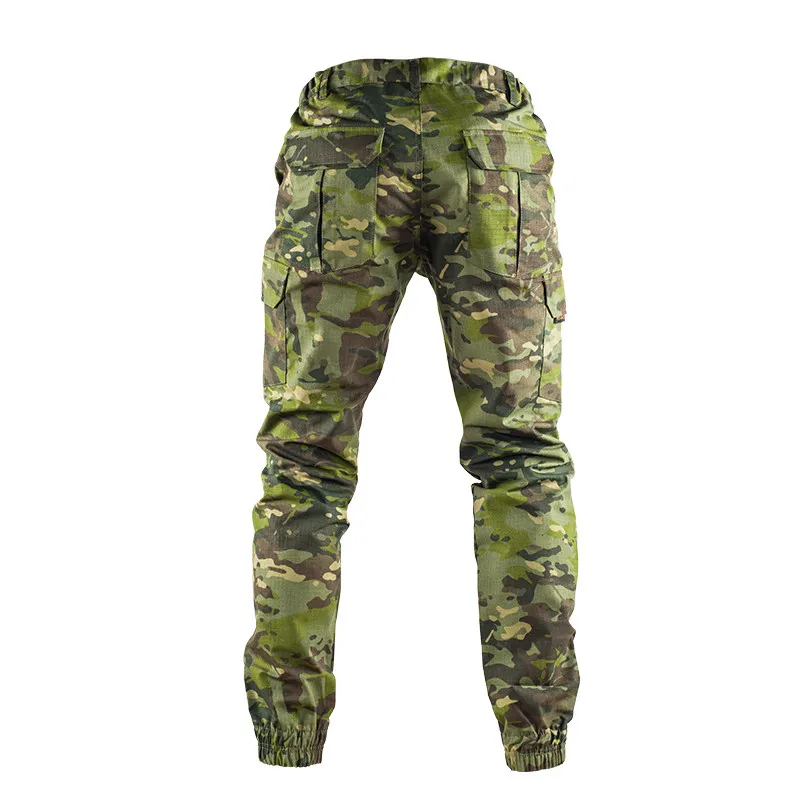 Pantalones tácticos verdes con múltiples bolsillos para aire libre
