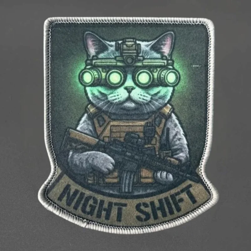 Parche táctico gato Night Shift moral con velcro para brazalete