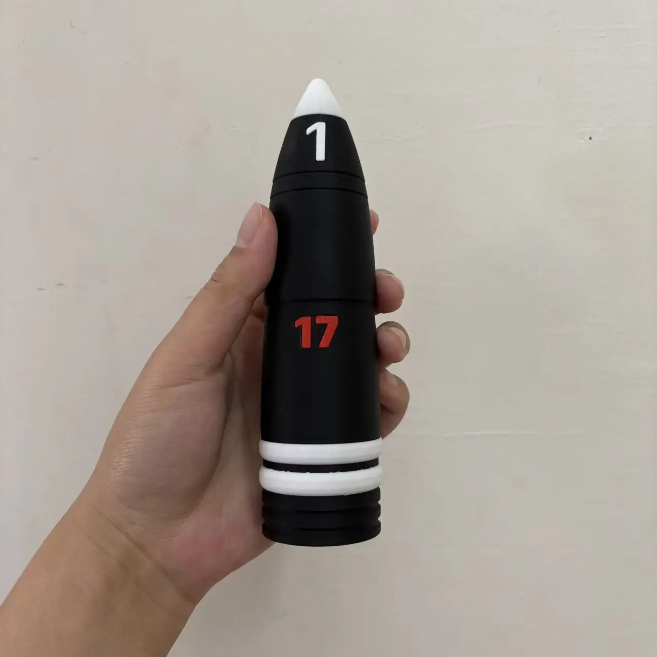 Modelo de armadura tigre negro en configuración de display