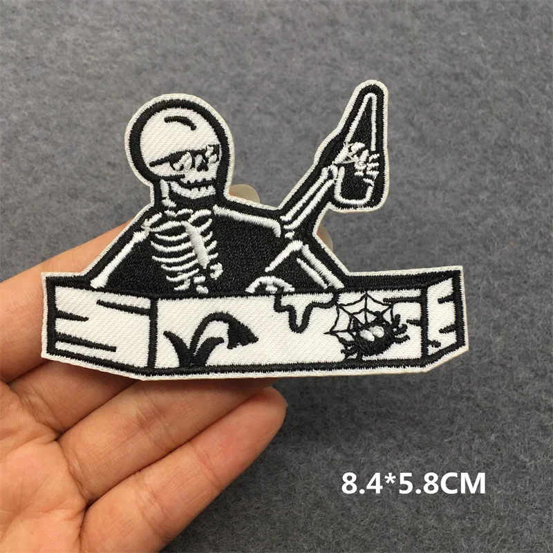 Parches bordados tipo insignias para DIY