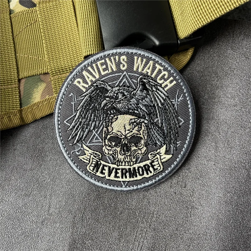 Parche táctico bordado cuervo esqueleto RAVEN'S WATCH NEVERMORE