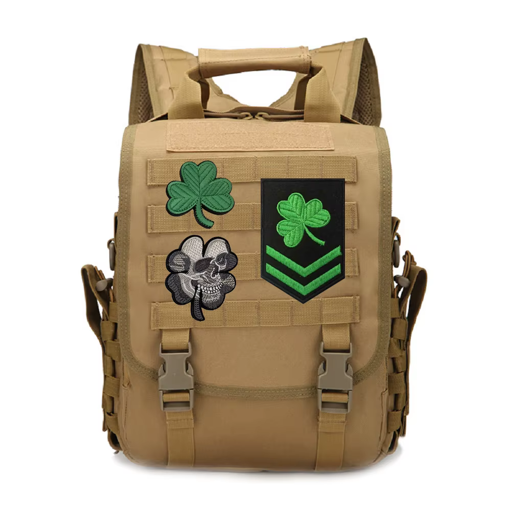 Mochila táctica MOLLE con parches bordados de flores y calavera - imagen 5
