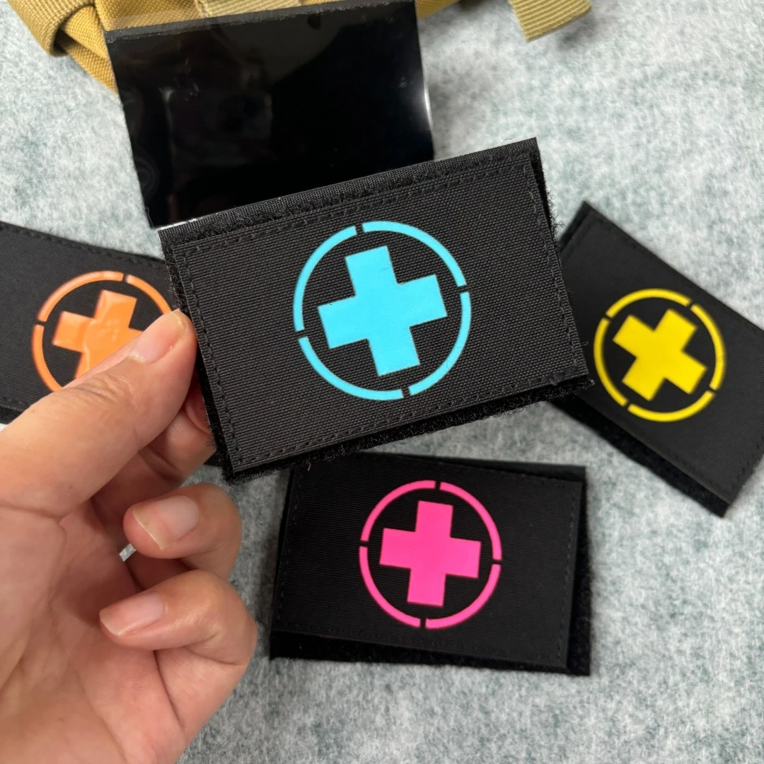 Parche táctico reflectante médico con gancho y bucle para brazalete