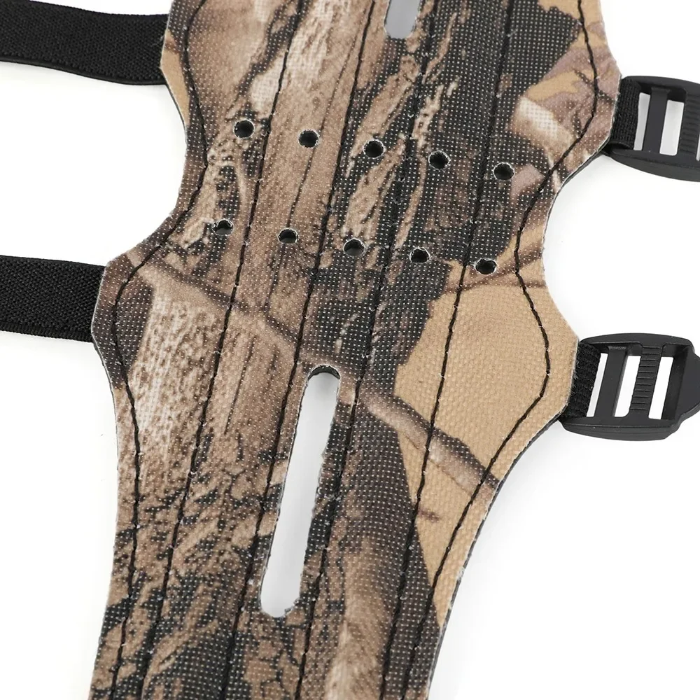 Detalle del material cuero sintético del protector de brazo
