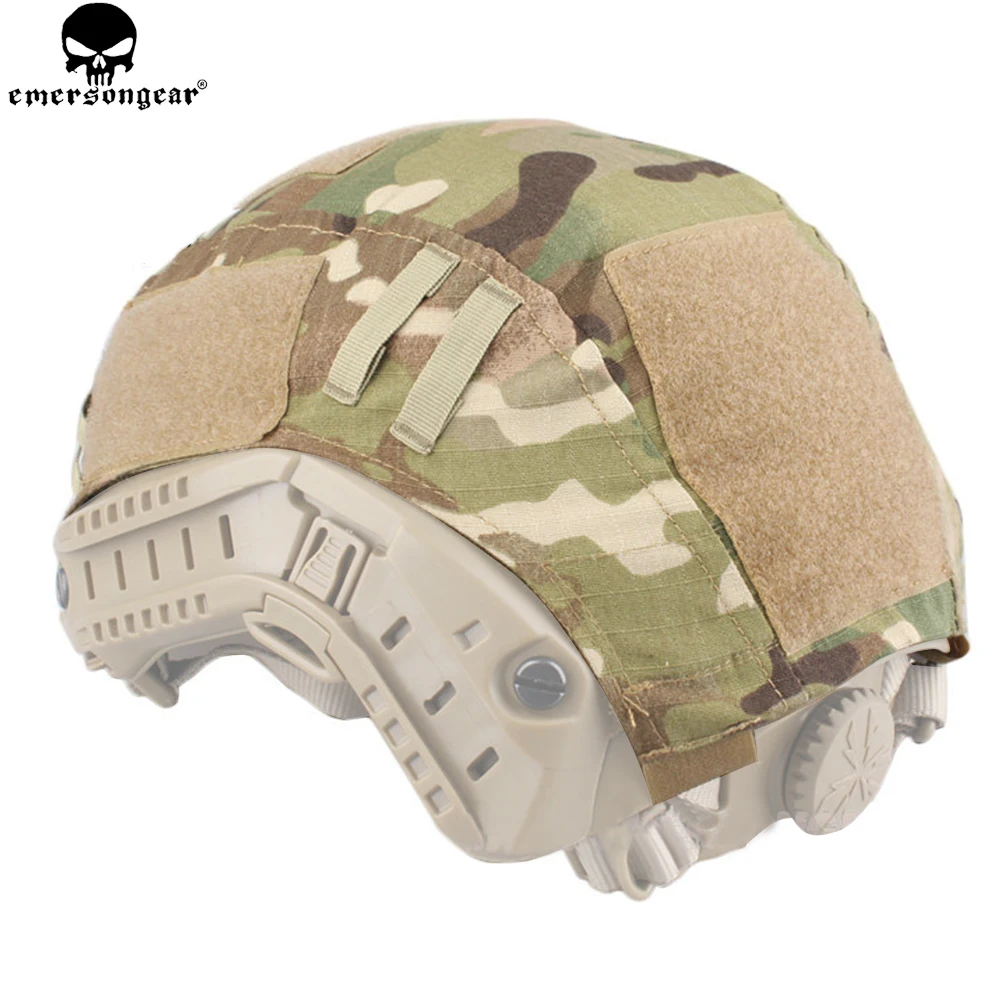 Cubierta colocada sobre casco FAST en uso real