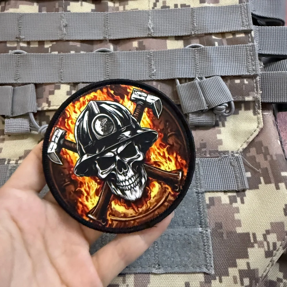 Parche táctico bomberos hachas cruzadas con Velcro para casco
