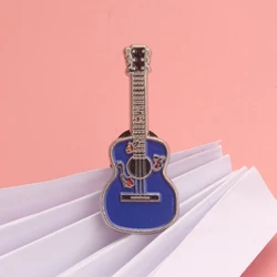 Pin esmaltado guitarra acústica azul vintage – Broche retro musical