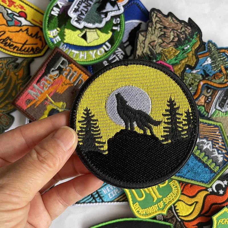Parche bordado de brújula táctica con velcro para mochila - imagen 5