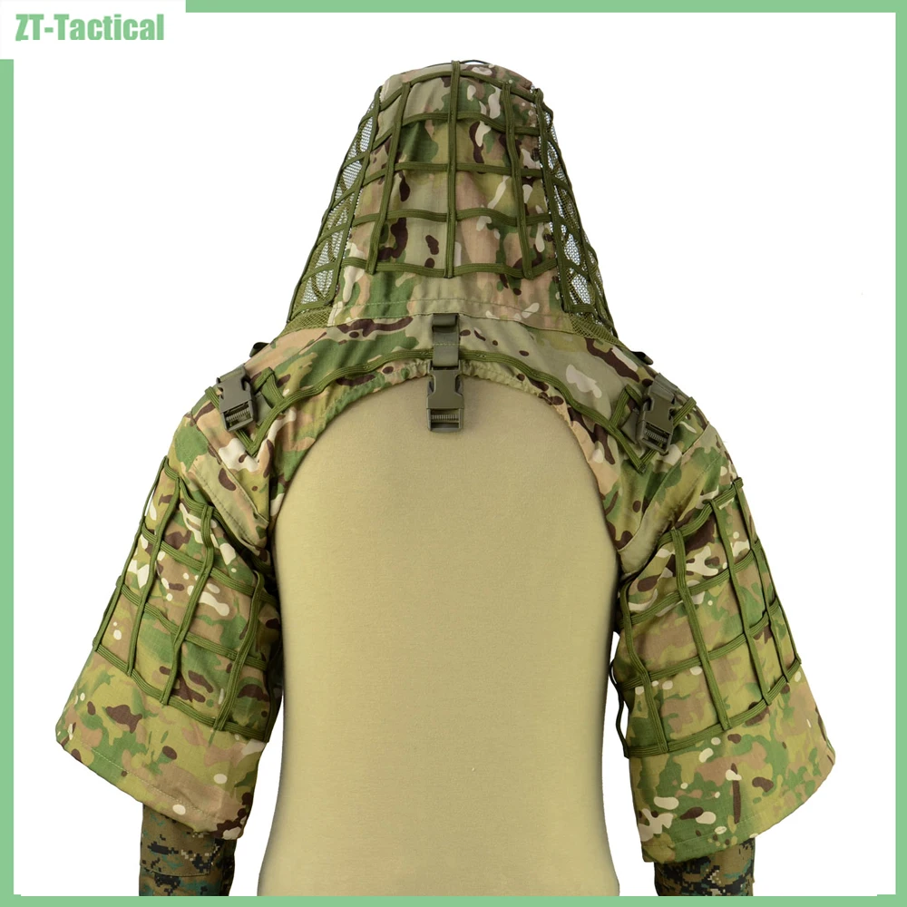 Capa Ghillie desplegada mostrando sistema modular