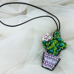 Parche decorativo 3D strass – Árbol coco y mariposa artesanal
