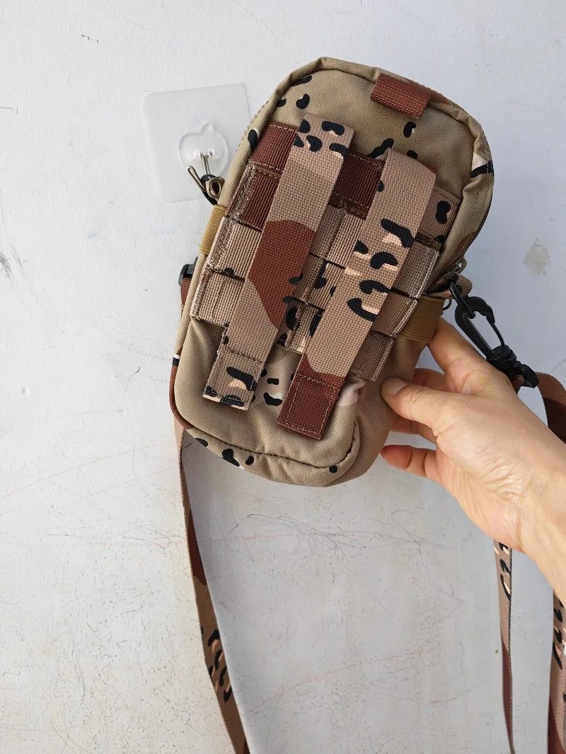 Bolsa de almacenamiento para teléfono y llaves diseño chocolate - imagen 3