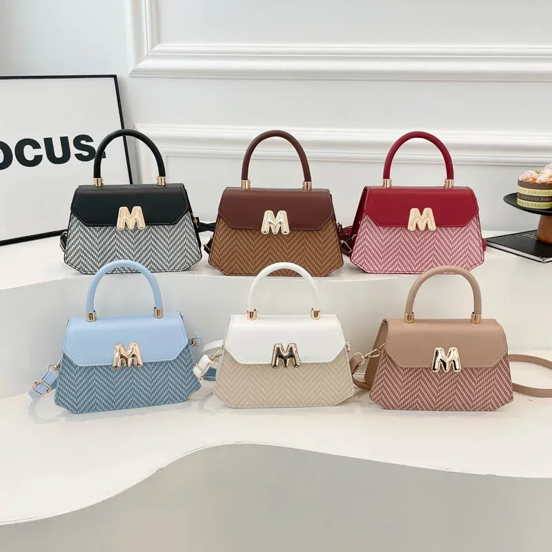 Bolso de mano cuadrado texturizado color contraste para mujer - imagen 5