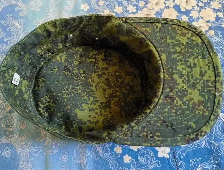 Gorro de camuflaje ruso verde en estilo vintage