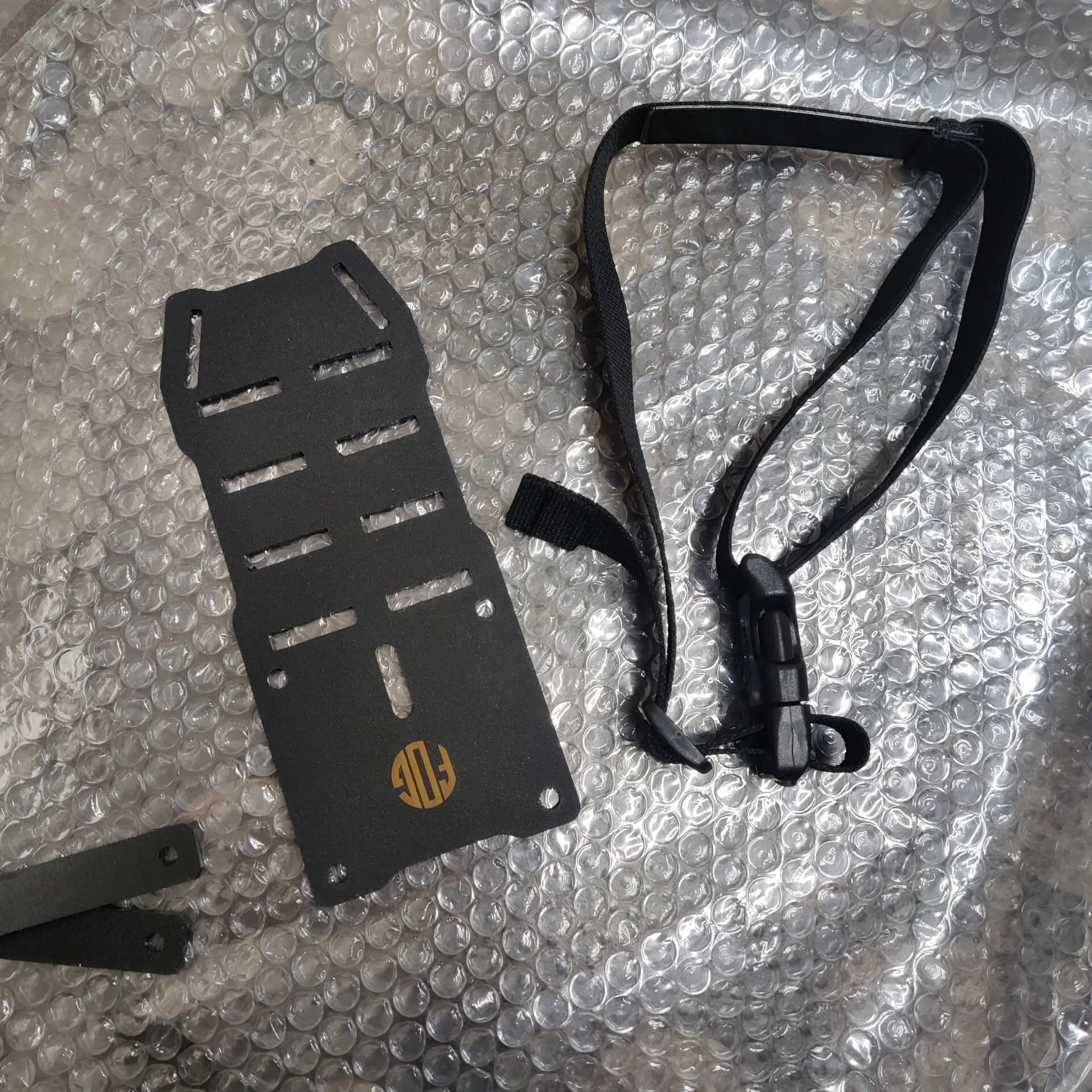 Kit adaptador placa táctica MOLLE para cargador muslo y pierna - imagen 3