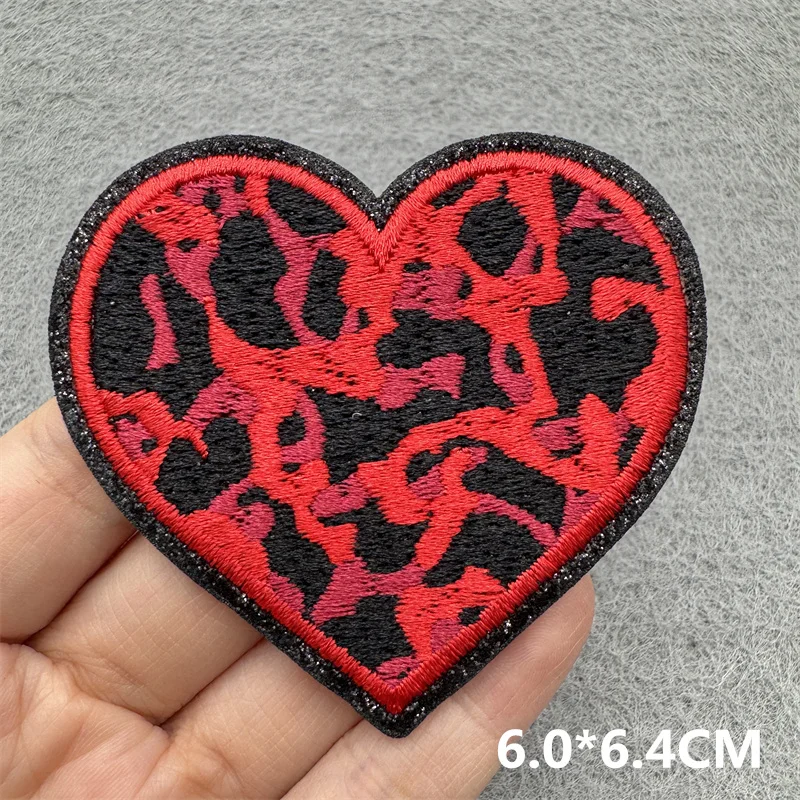 Parche termoadesivo leopardo corazón estrella bordado - imagen 4