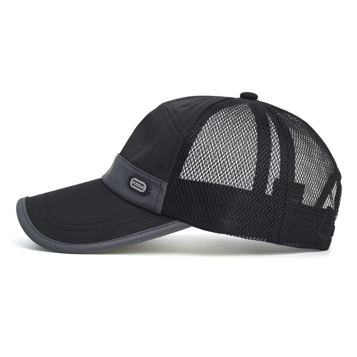 Gorra ajustable con vista lateral