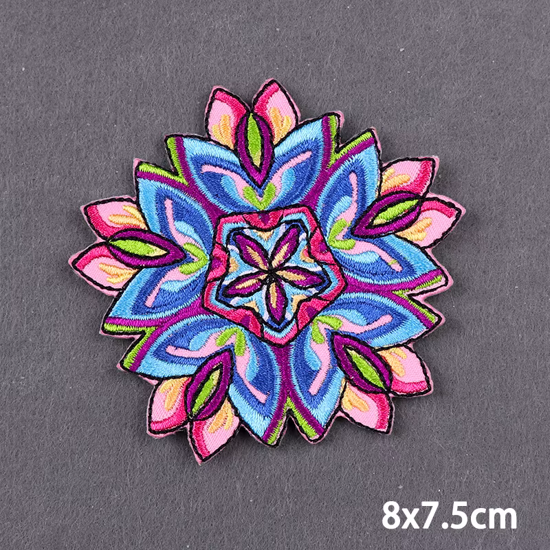 Parche bordado mandala termoadhesivo para ropa - imagen 3