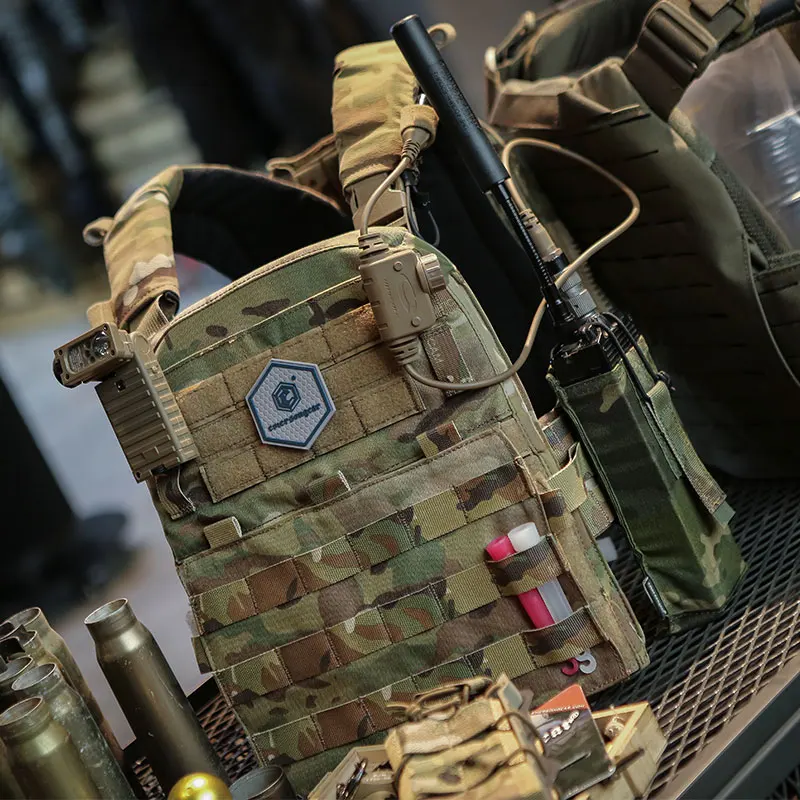 Chaleco táctico Emerson CP con sistema MOLLE