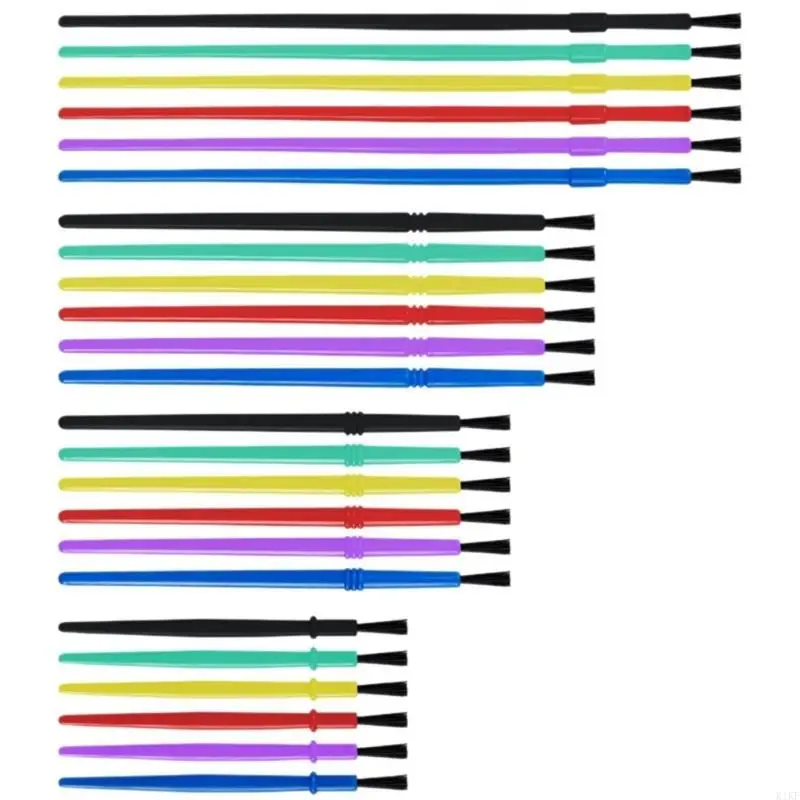 Pinceles con colores para exploración