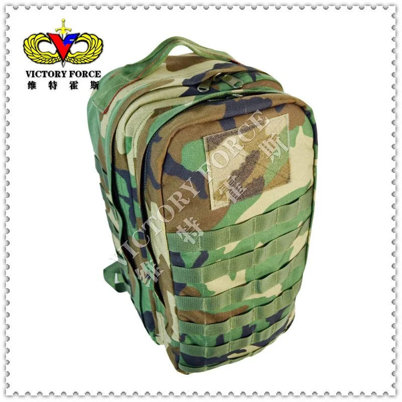 Mochila táctica con sistema MOLLE y funda para portátil - imagen 2