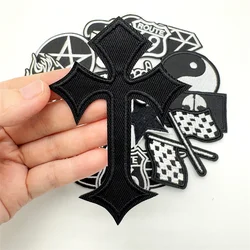 Parches punk blanco y negro termoadhesivos bordados para ropa