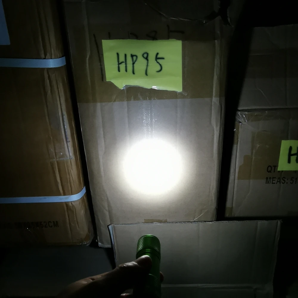 Linterna LED táctica 9 diodos – Portátil EDC aluminio exterior - imagen 3