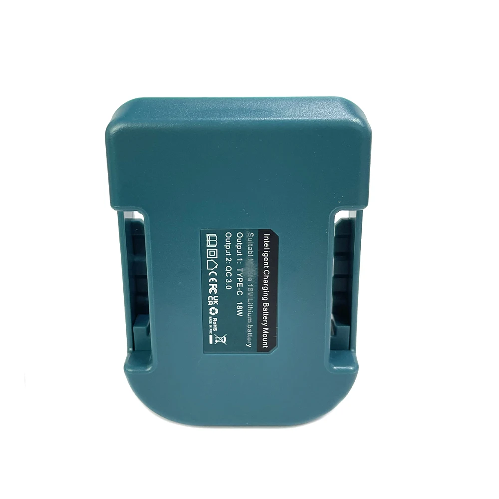 Adaptador con salidas USB y tipo C