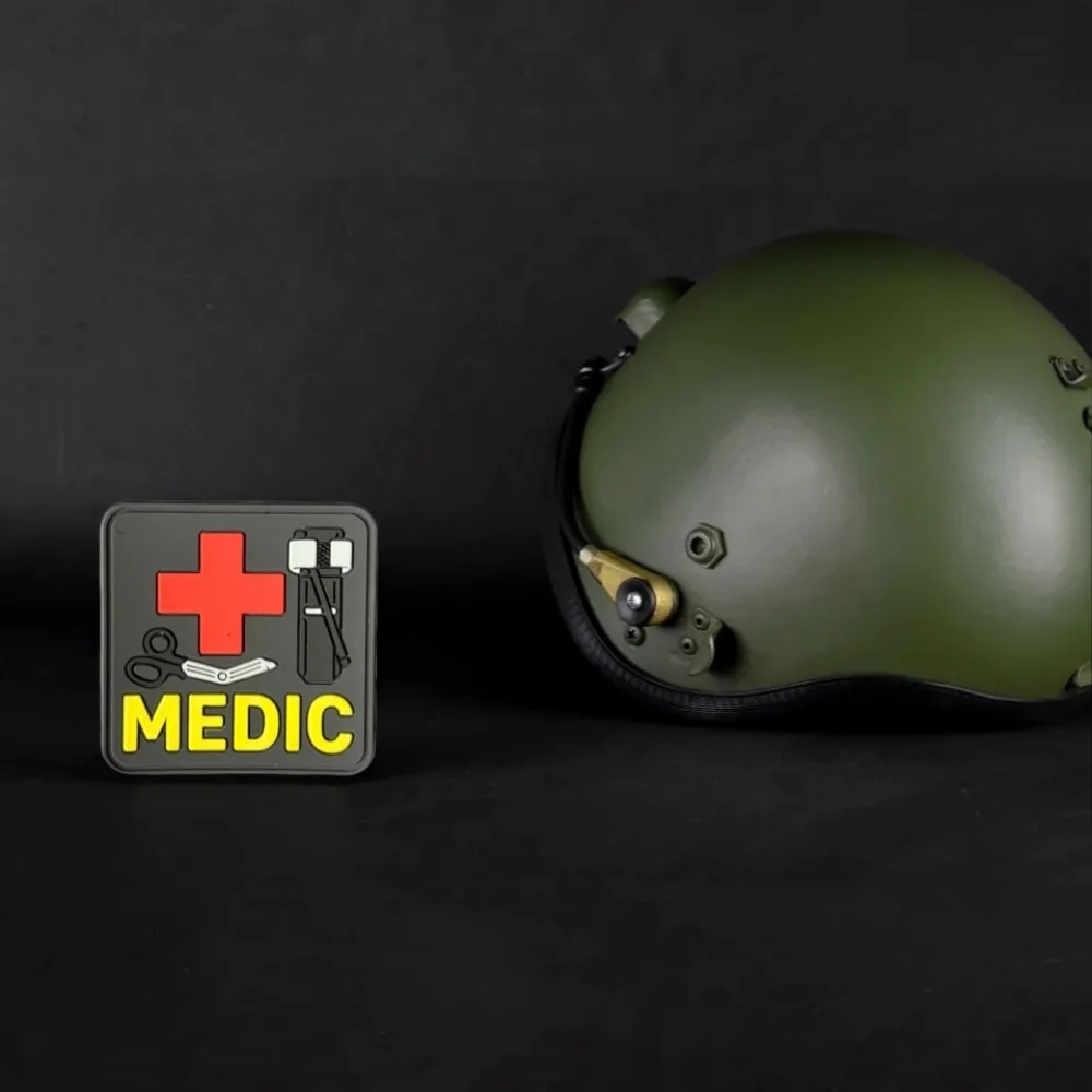Parche Táctico Médico IFAK PVC – Cruz Torniquete con Velcro - imagen 4