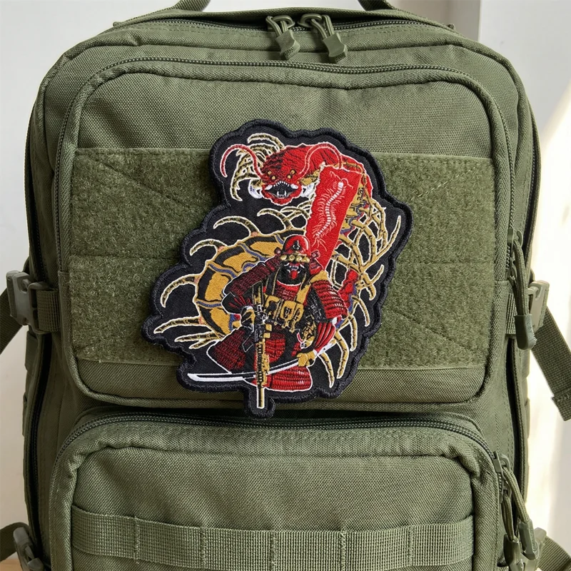 Parche táctico Takeda Messenger Samurai Centipede para mochilas - imagen 4