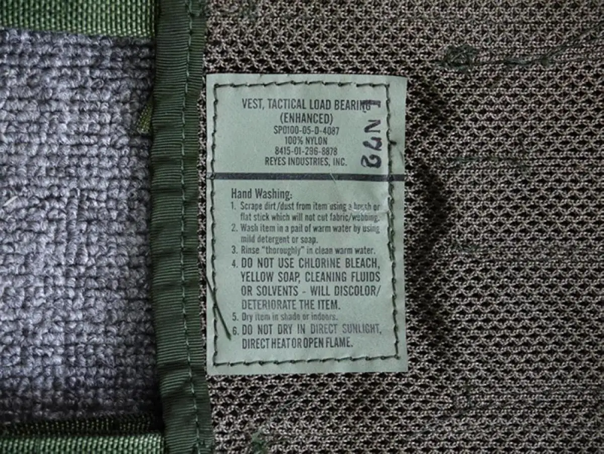 Chaleco táctico con bolso inclinado y sistema LC para exteriores - imagen 4