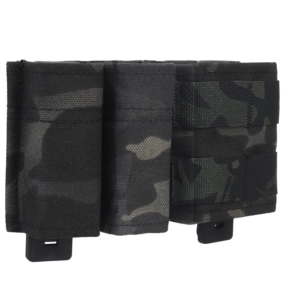 Detalle del tejido MOLLE y hebilla de liberación rápida