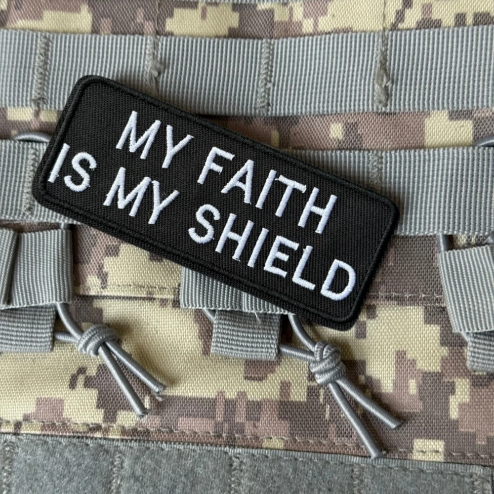 Parche bordado listo para personalizar
