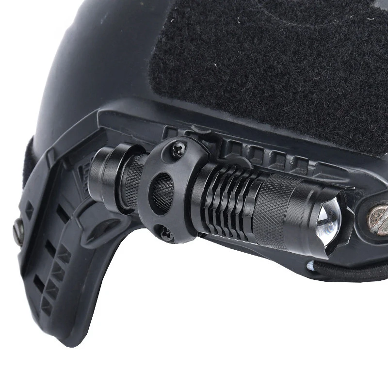 Soporte táctico para linterna de casco lateral con clip